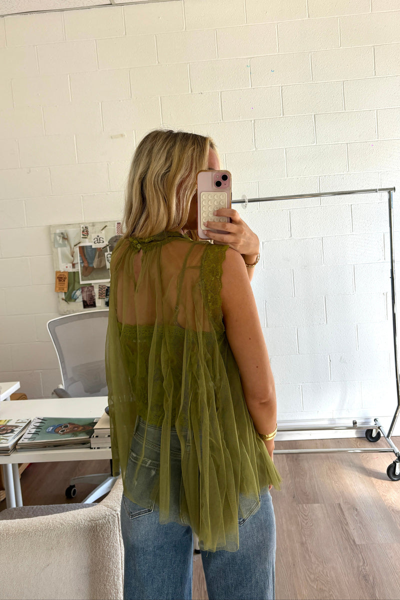 Woodland Lace Veil Top